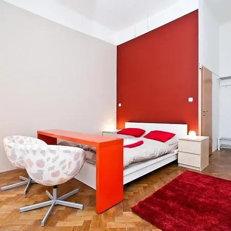 Metropolitan Studios Апартаменты Прага